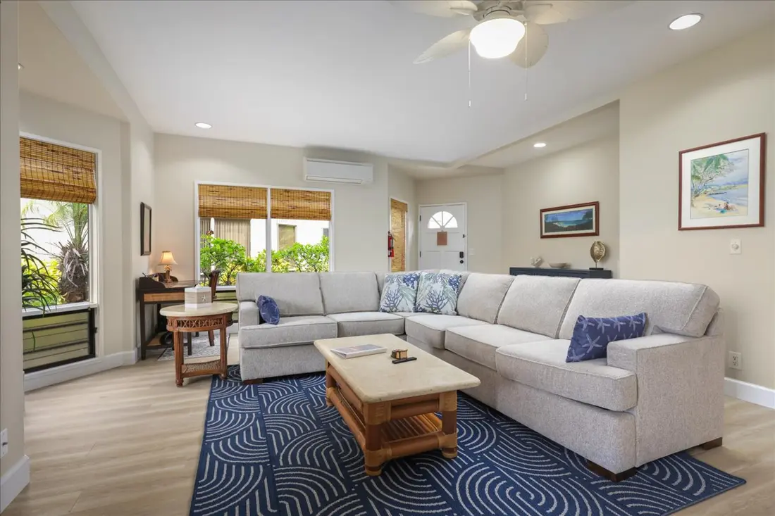 Bright living and dining room