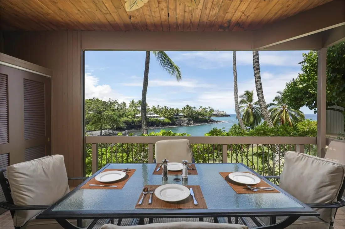 Lanai dining table with bay views