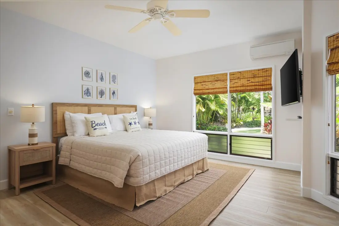 Comfortable king bedroom