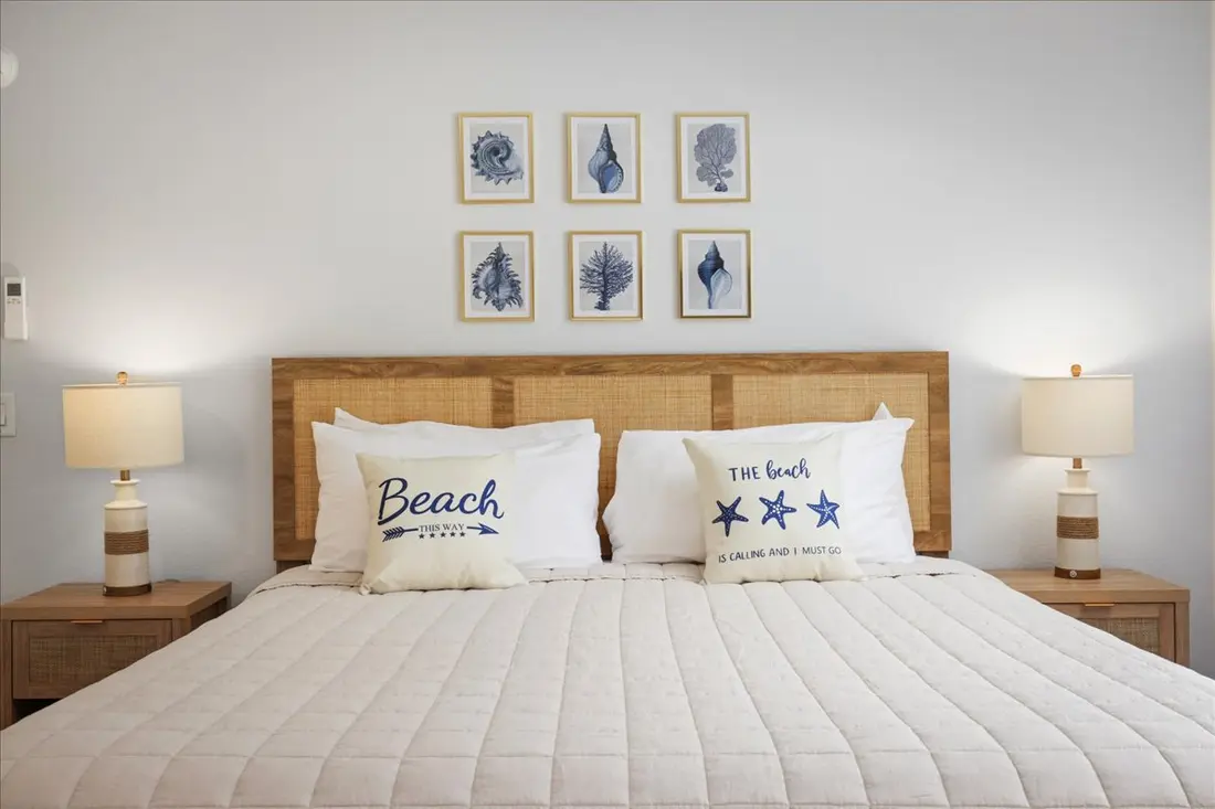 King bed with coastal details