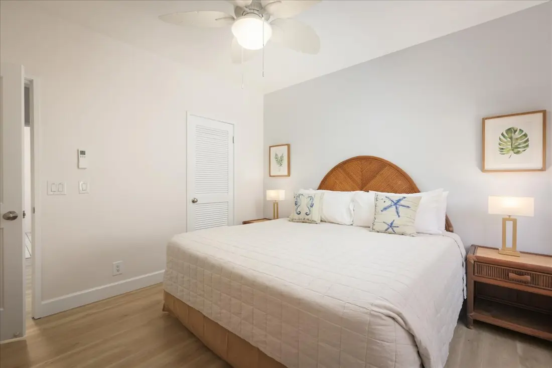 Second bedroom viewed from the hallway